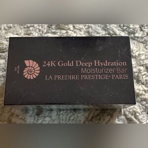 $800 Retail — 24K gold moisture bar — prédiré Paris